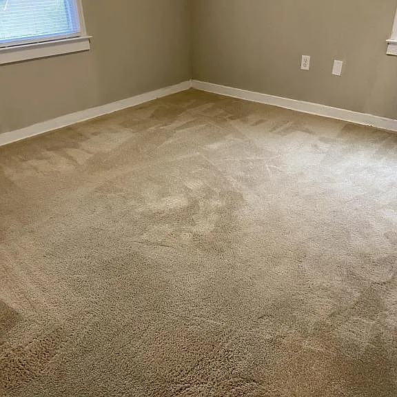 618 Robinson Dr — Photo 4