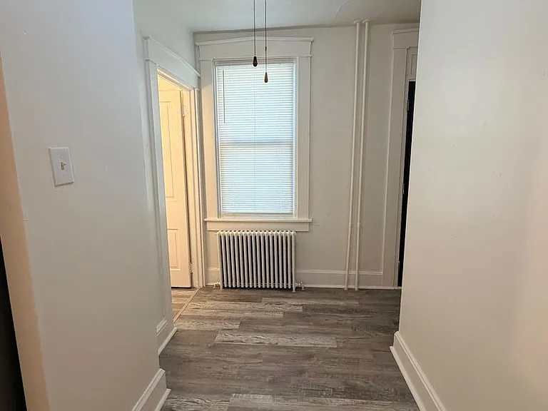142 S Prince St — Photo 12