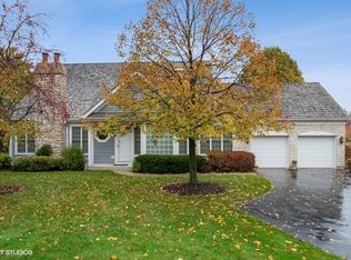 612 Wharton Dr, Lake Forest, IL