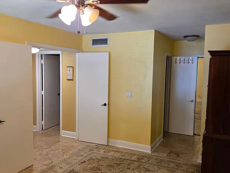 266 Orienta Point — Photo 14