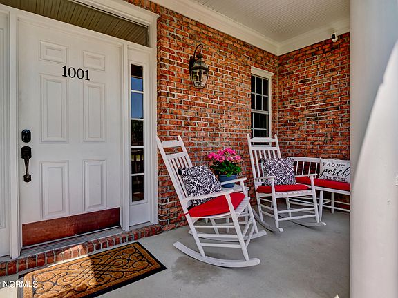 3rd image of 1001 Mango Court W