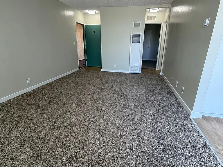 Stone Gate Apartments — Photo 51