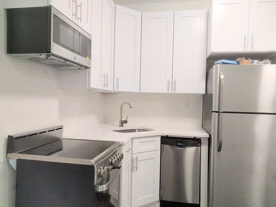 1st image of 2025 Regent Pl APT D8