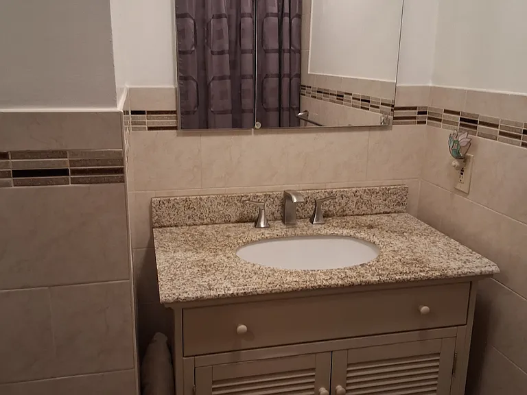 2176 Halsey St #1 — Photo 20