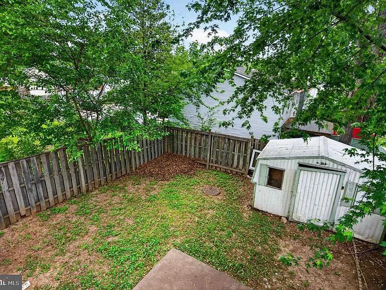16611 Geddy Ct — Photo 31