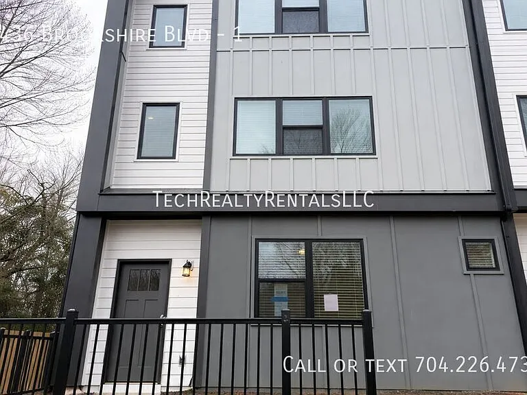3436 Brookshire Blvd #1 — Photo 2