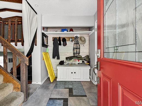 2nd image of 2222 Golf View Dr