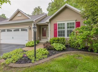 27 Angela Villa Ln, Rochester, NY 14626