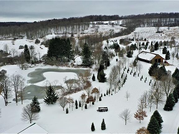 3rd image of 8639 Crumb Hill Rd