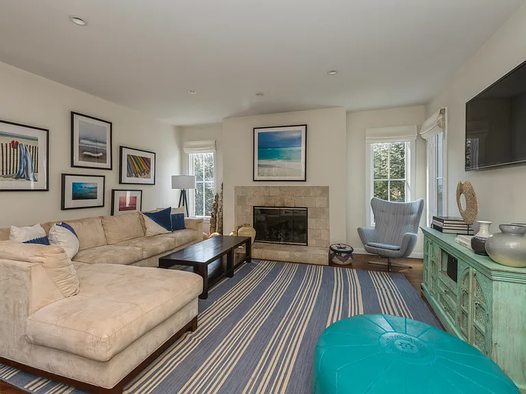 32 Denison Rd — Photo 3