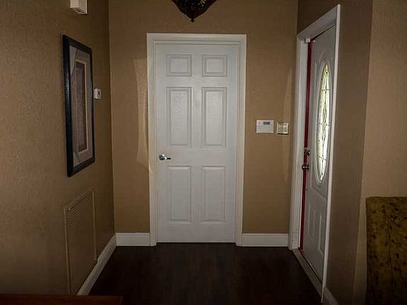 4th image of 9125 NW 33rd Pl