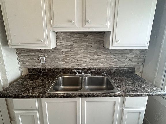 5th image of 14140 Seymour St #2DE211937