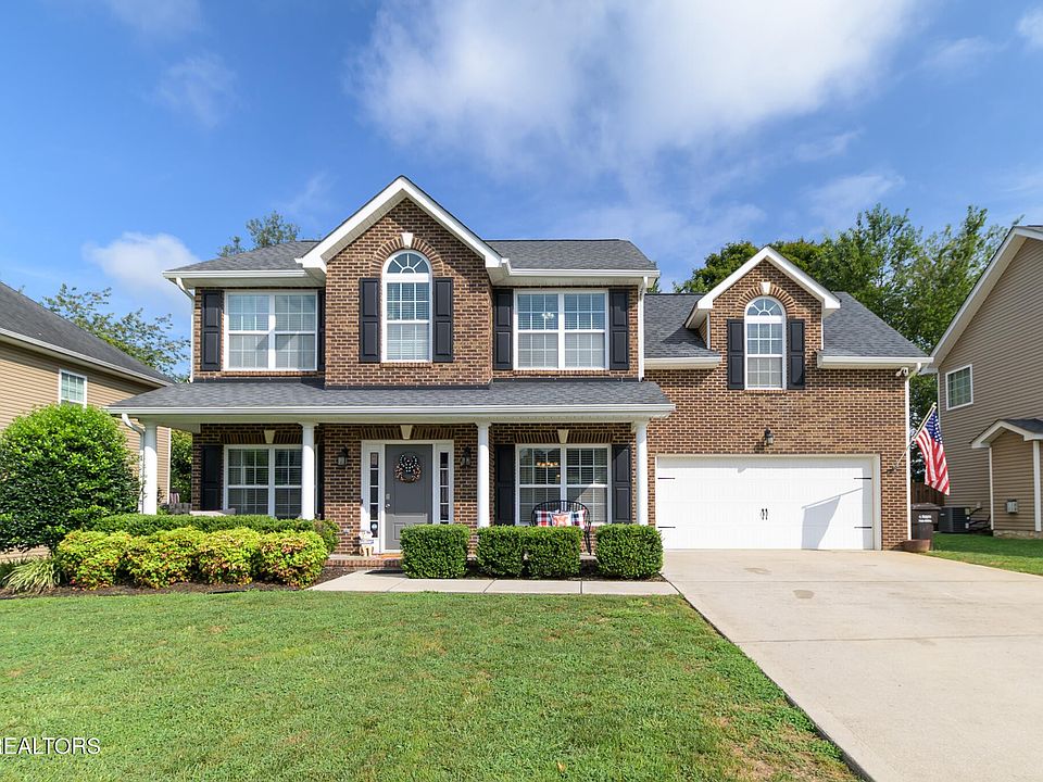 1st image of 1562 Chariot Ln