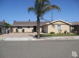 1031 W Poplar St, Oxnard, CA 93033