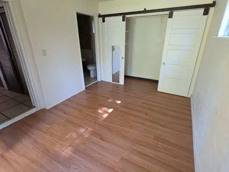 9633 Middle Creek Rd — Photo 12