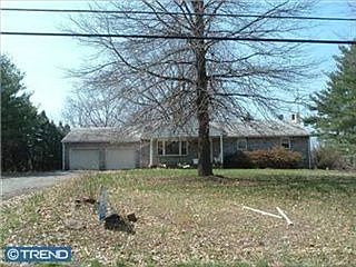 2nd image of 3434 Mill Rd
