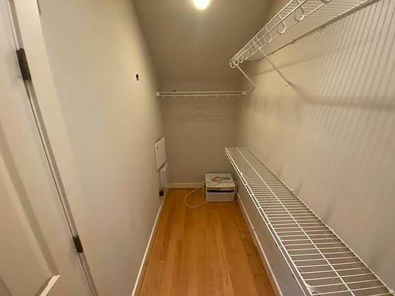 3rd image of 515 21st Ave