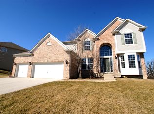 1114 Magnolia Rd, Mundelein, IL 60060