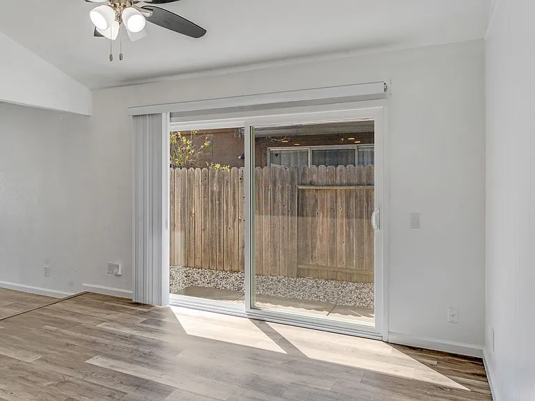 9681 Lake Natoma Dr — Photo 12