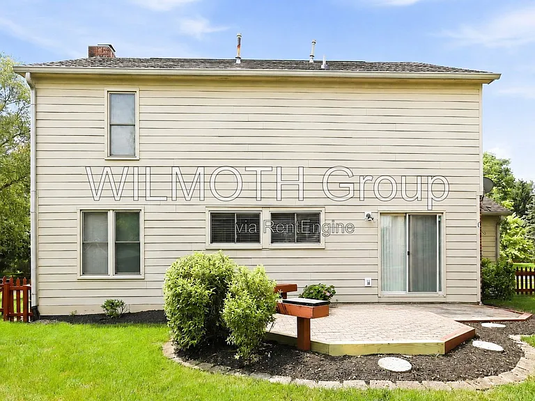 9224 Oak Knoll Ln — Photo 20