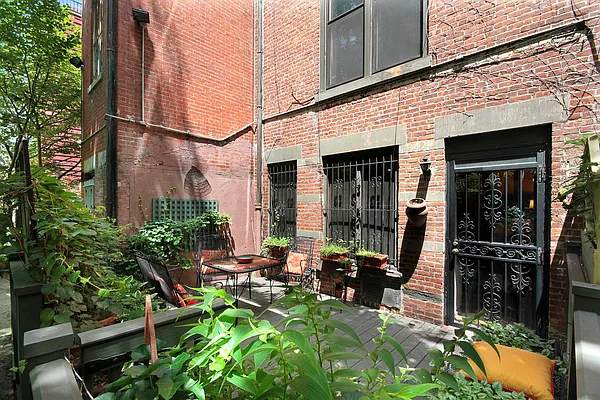 Sold by Corcoran | media 7