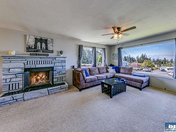 4th image of 222 Alderwood Cir