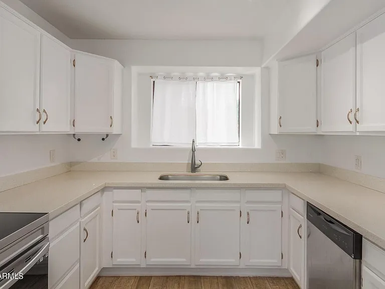 5906 E Juniper Ave — Photo 14