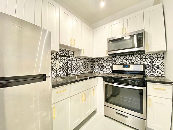3rd image of 535 S Gramercy Pl APT 704