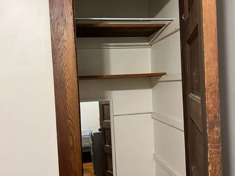 119 Thurston Ave — Photo 36