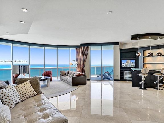 4th image of 18101 Collins Ave APT 4809