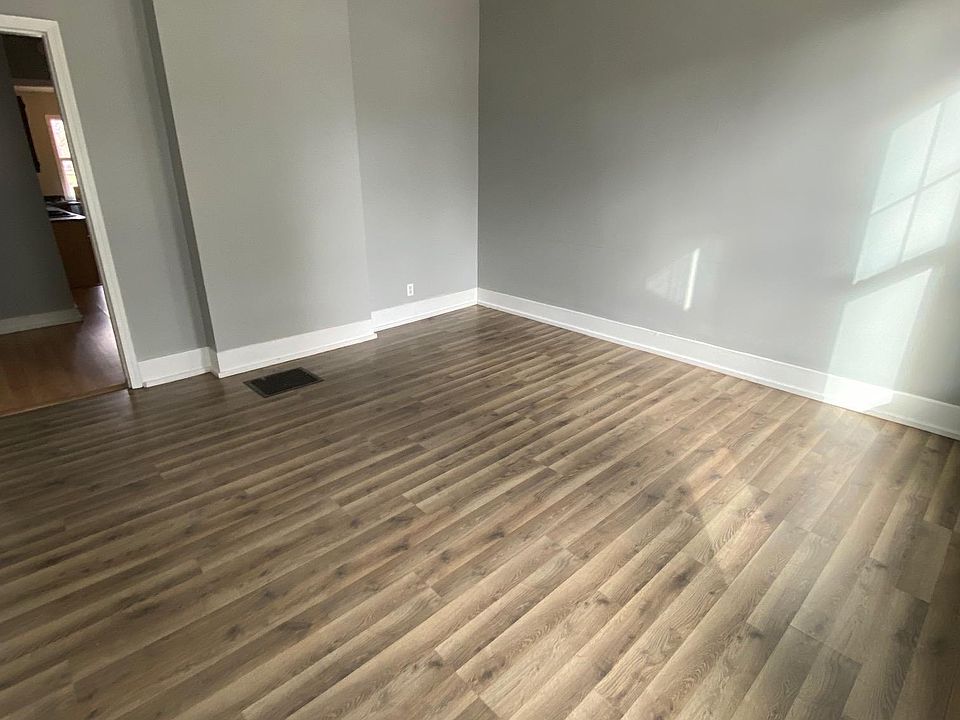 1st image of 213 S 7th St