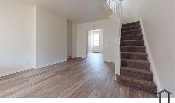 5427 Delancey St — Photo 20