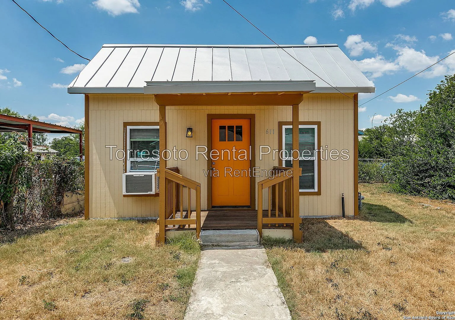 3 bed, 2.0 bath, 780 sqft, $1,400 — Photo 1