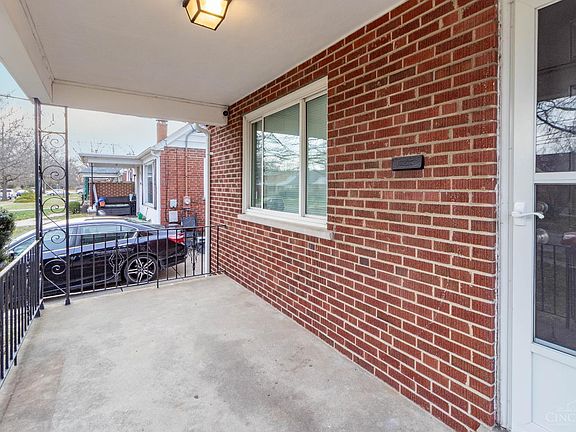 4th image of 877 Oakfield Ave