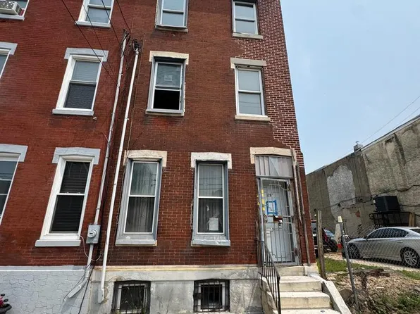 2207 W Oxford St, Philadelphia, PA 19121