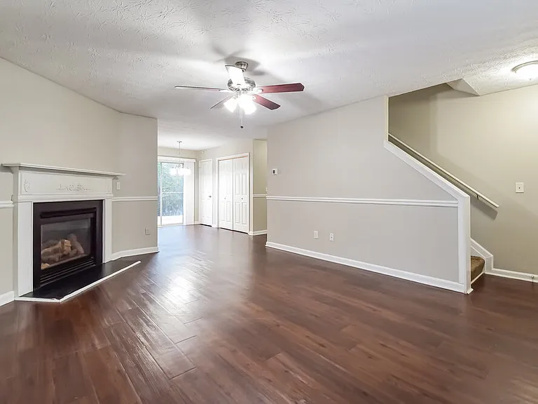 343 Clearsprings Dr — Photo 6