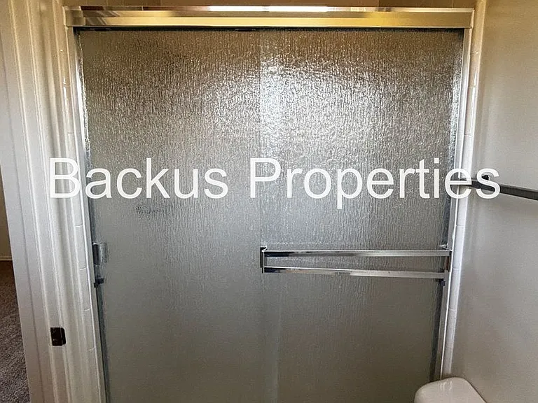 790 Fairfax Dr — Photo 21