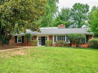 906 Old Farm Rd, Charlottesville, VA 22903