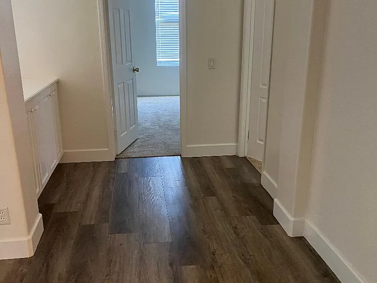 2266 N Andover Dr — Photo 2