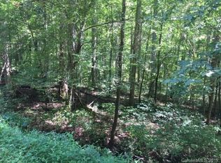 9999 Firefly Rd, Whittier, NC 28789