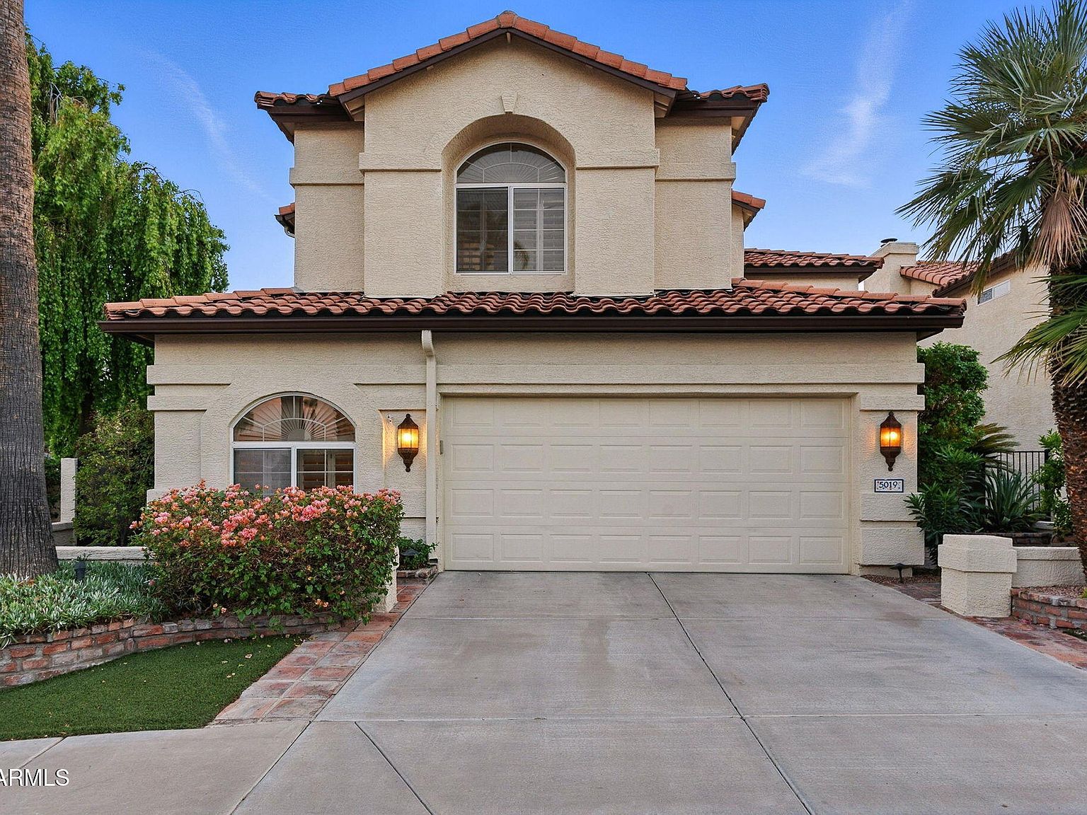 5019 E La Mirada Way