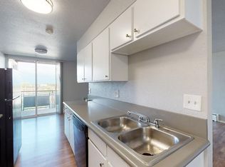 Newark, Aurora, CO 80010