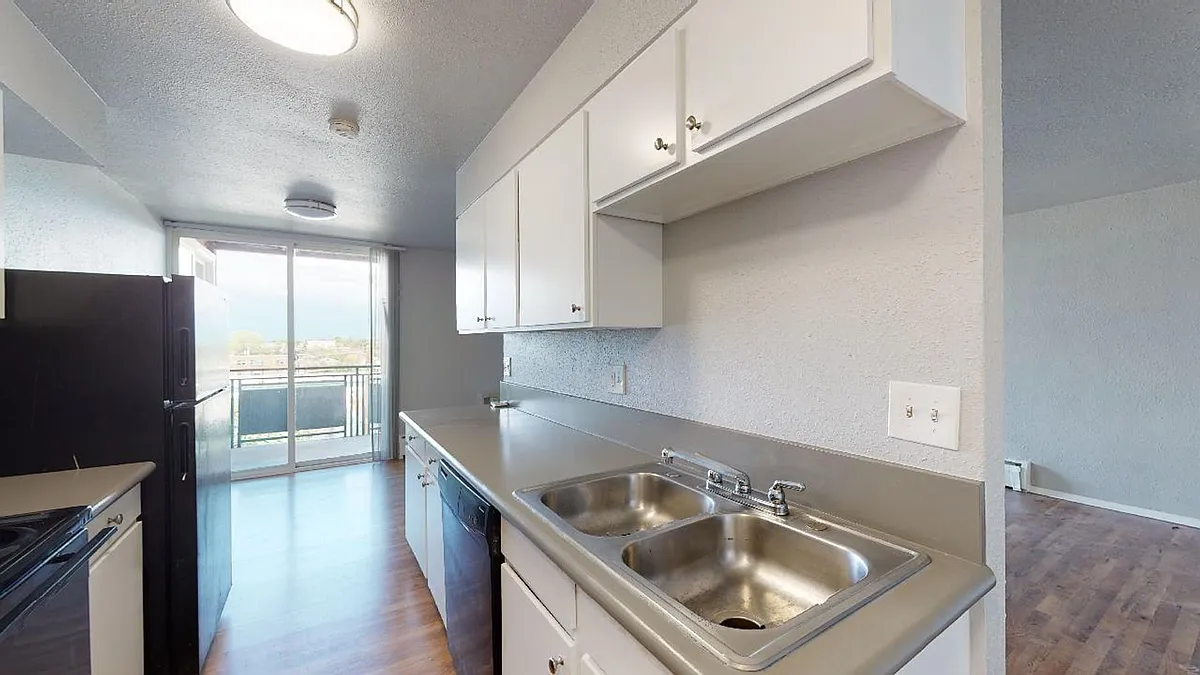 Building Photo - Newark Apartments