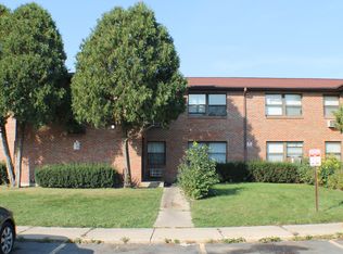 2902 31st St #17306405, Zion, IL 60099