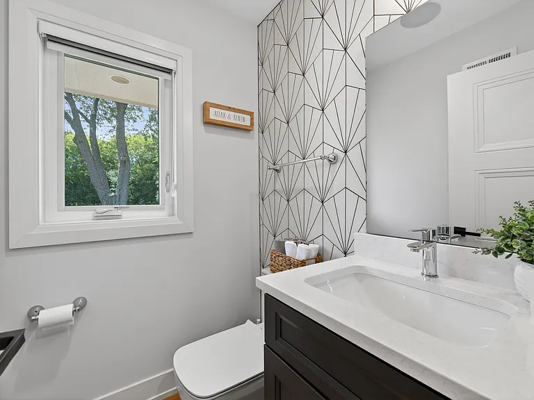 13 Eton Ct — Photo 10