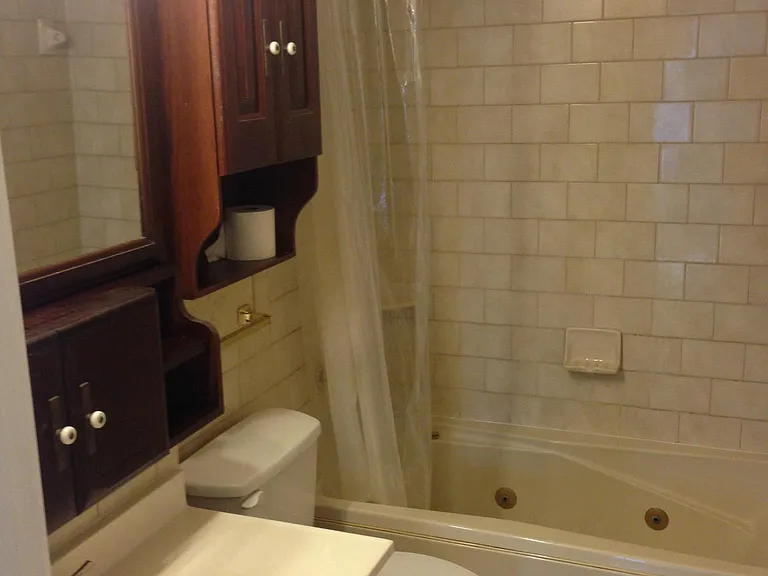 532 Blackearth Ct — Photo 2