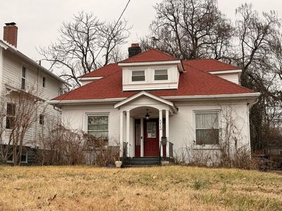 515 W Woodlawn Ave