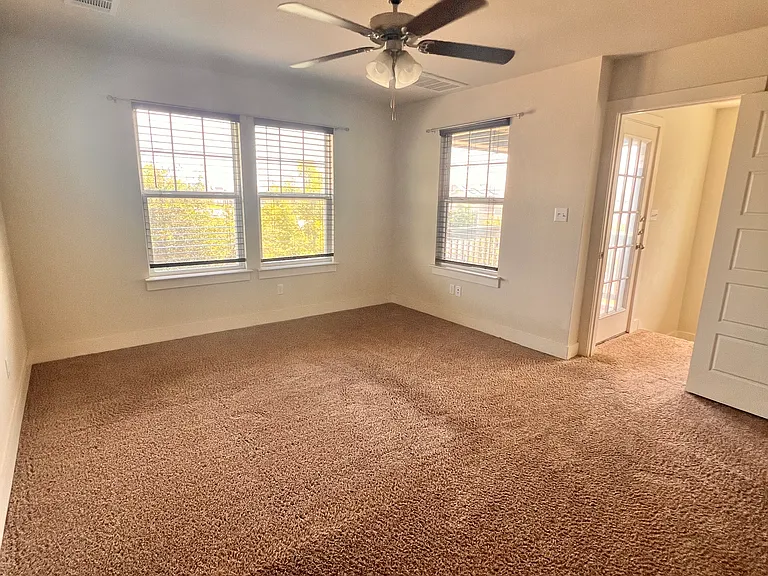 100 Clearlake Dr — Photo 20