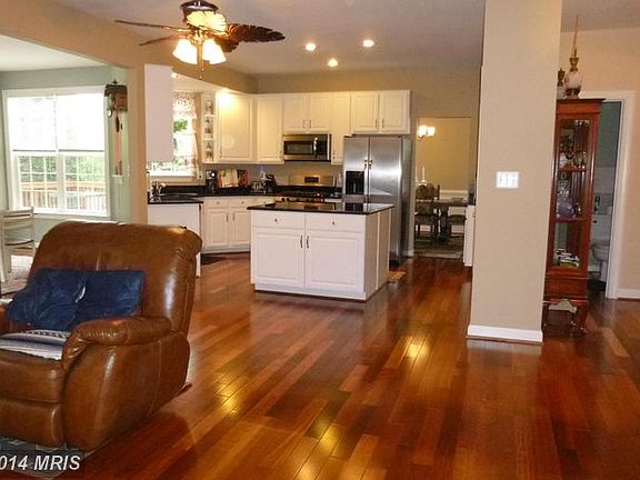3rd image of 15573 Toddsbury Ln