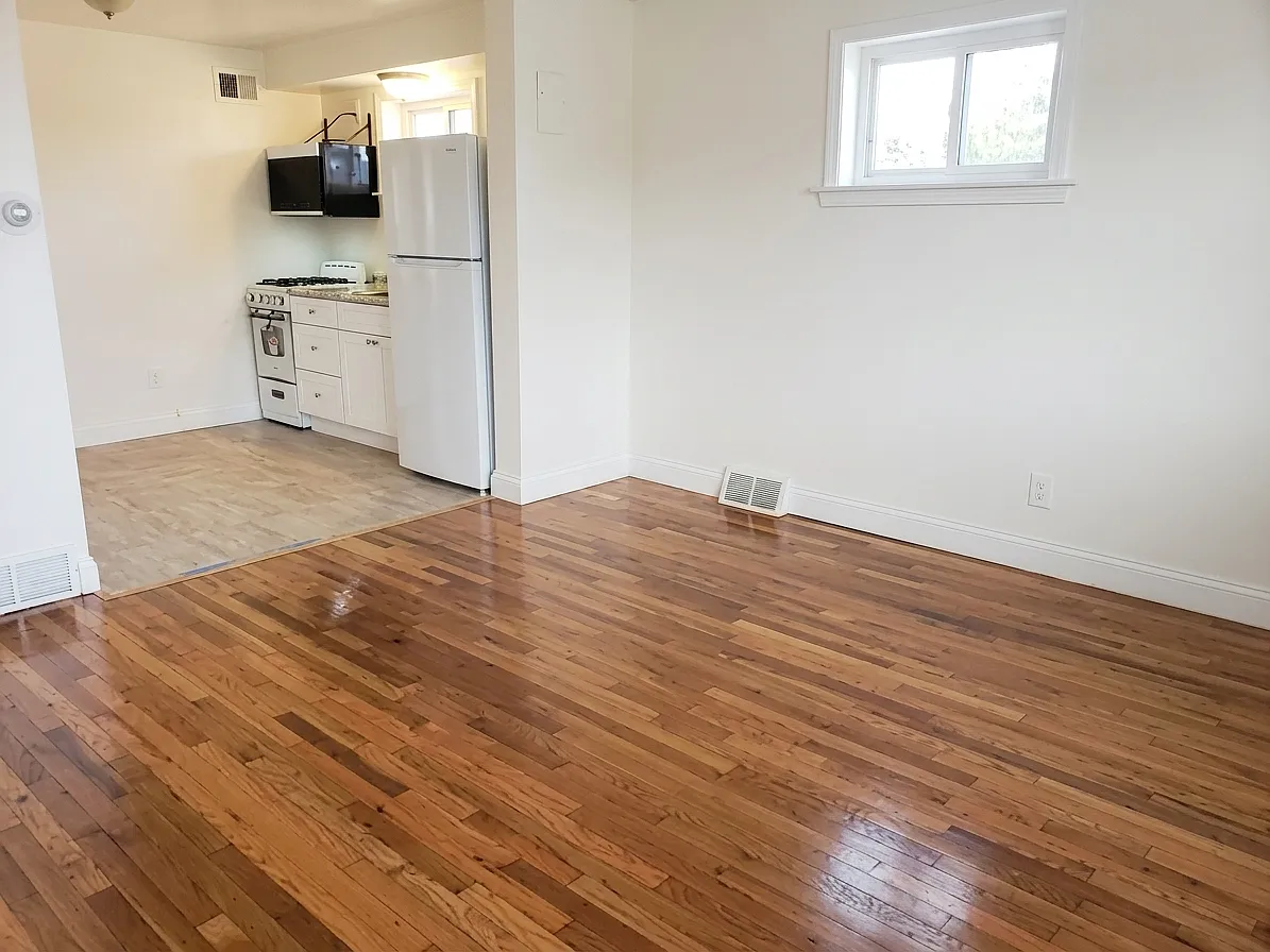 2 bed, $1,025 — Photo 2